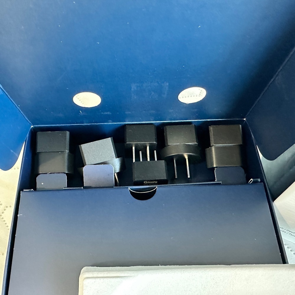 Valve Steam Link and 2 Steam Controllers Bundle 1 owner - Picture 3 of 6
